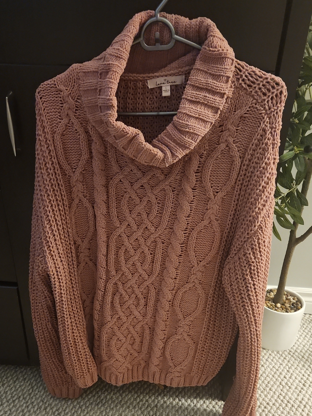🌸3/$25! When Bundled -Love Tree Dusty Mauve Cable Knit Turtleneck Sweater